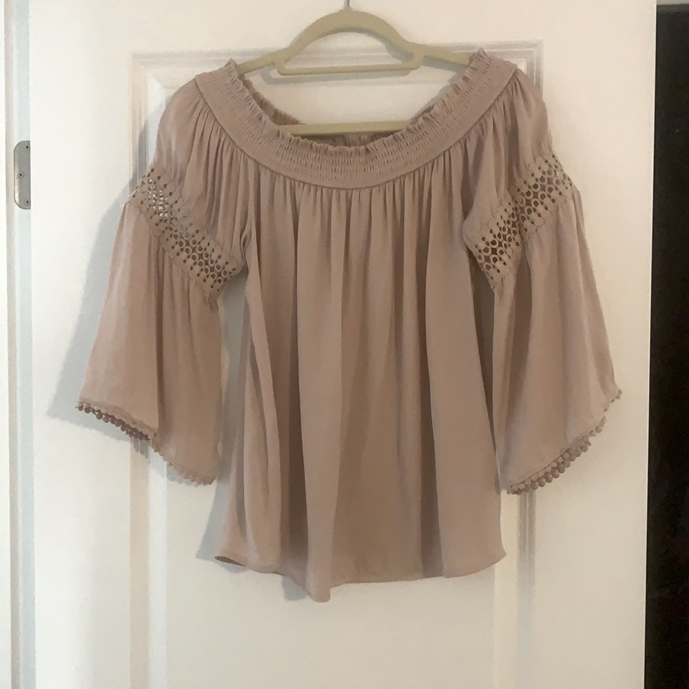 Off the shoulder top - Picture 1 of 3